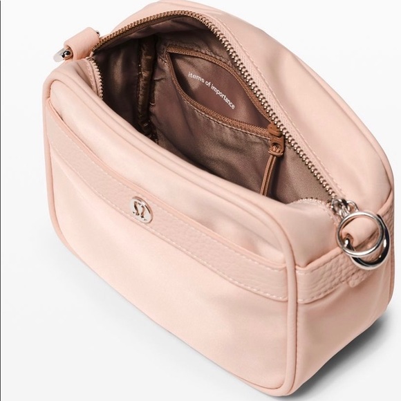 Lululemon Now and Always Crossbody Mini - Picture 7 of 15